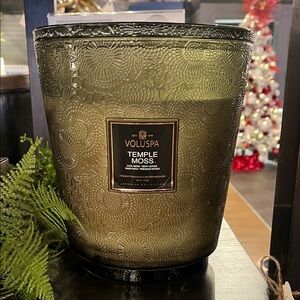 Voluspa Temple Moss Candle in Textured Olive Glass